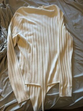 Abercrombie & Fitch Cream mock turtle neck  Ribbed long sleeve shirt
